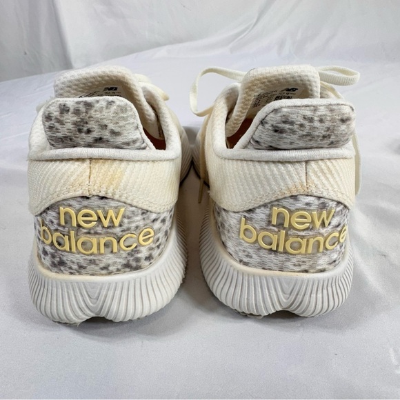 New Balance Women's FuelCell Shift Trainer Cross - Light Aluminum/Vintage Rose - Picture 4 of 9